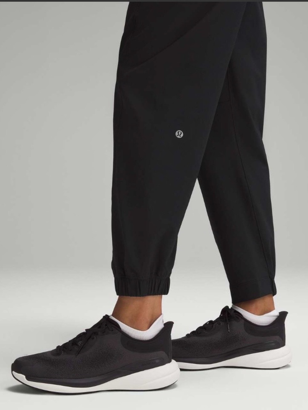 Lululemon License to Train High-Rise Pant Jogger Track Black Size 8 - Picture 3 of 10